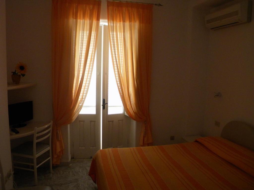 Hotel Parco Conte Casamicciola Terme Ruang foto